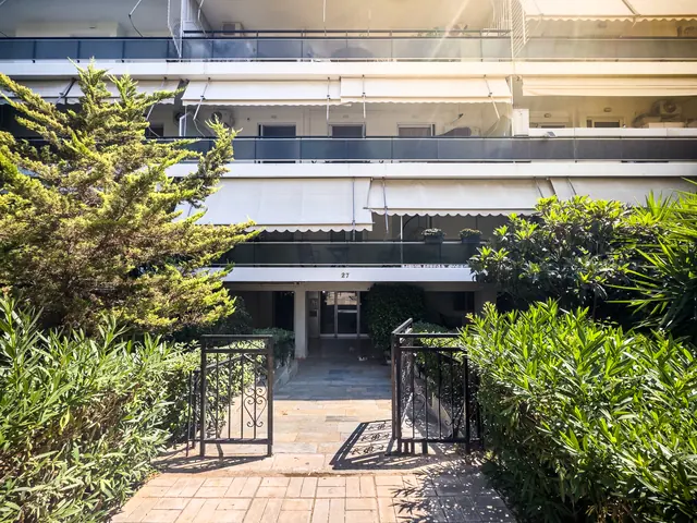 Amphitryon Residence in Glyfada