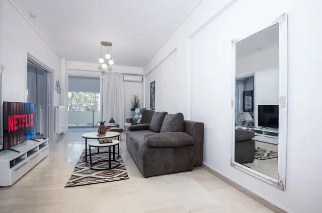 Amphitryon Residence in Glyfada