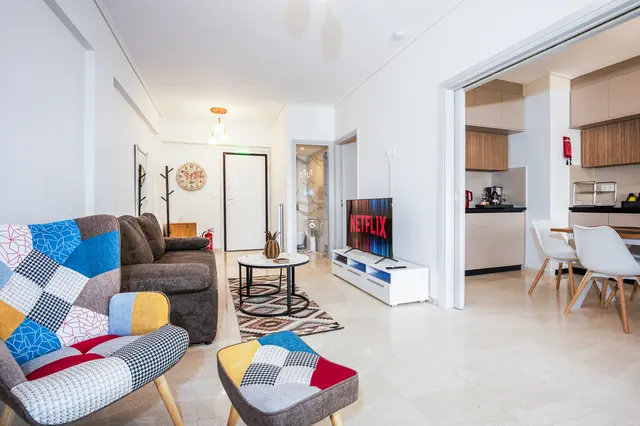Amphitryon Residence in Glyfada