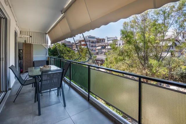 Amphitryon Residence in Glyfada